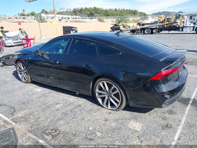 WAUU2BF28NN023761 Audi A7 Sportback Premium Plus 55 Tfsi Quattro S Tronic