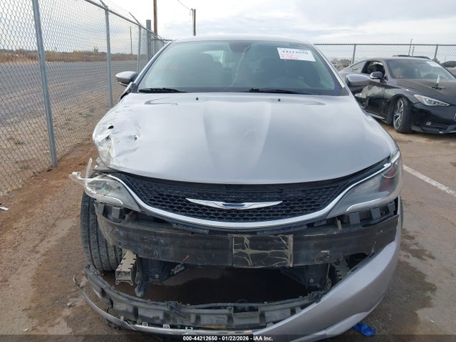 2015 Chrysler 200 Limited მანქანა იყიდება აუქციონზე, vin: 1C3CCCAB4FN586613, აუქციონის ნომერი: 44212650