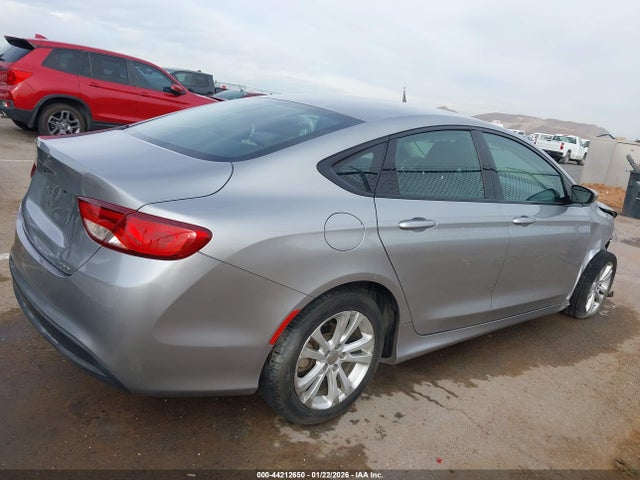 2015 Chrysler 200 Limited მანქანა იყიდება აუქციონზე, vin: 1C3CCCAB4FN586613, აუქციონის ნომერი: 44212650