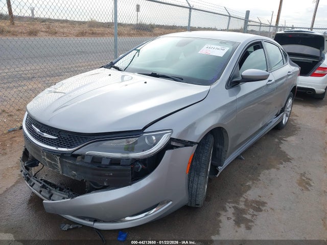 2015 Chrysler 200 Limited მანქანა იყიდება აუქციონზე, vin: 1C3CCCAB4FN586613, აუქციონის ნომერი: 44212650