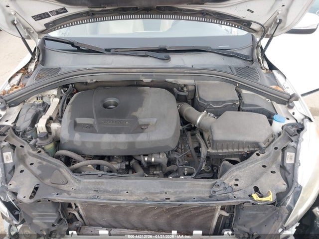 2016 VOLVO XC60 YV440MDK2G2832424 Photo 9