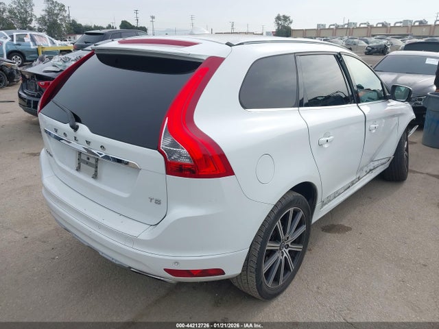 2016 VOLVO XC60 YV440MDK2G2832424 Photo 3