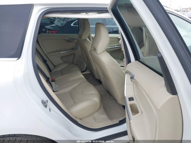 2016 VOLVO XC60 YV440MDK2G2832424 Photo 7