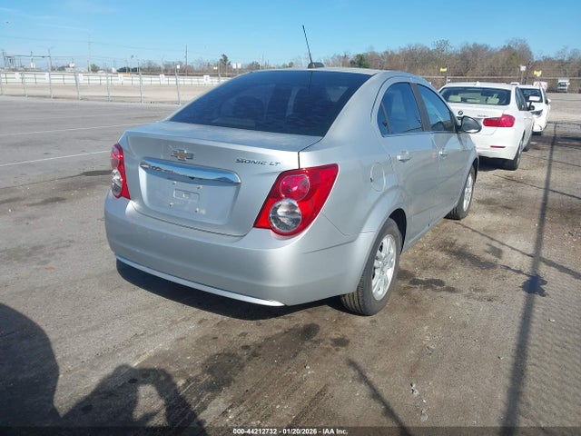 1G1JC5SH7F4217471 Chevrolet Sonic Lt Auto