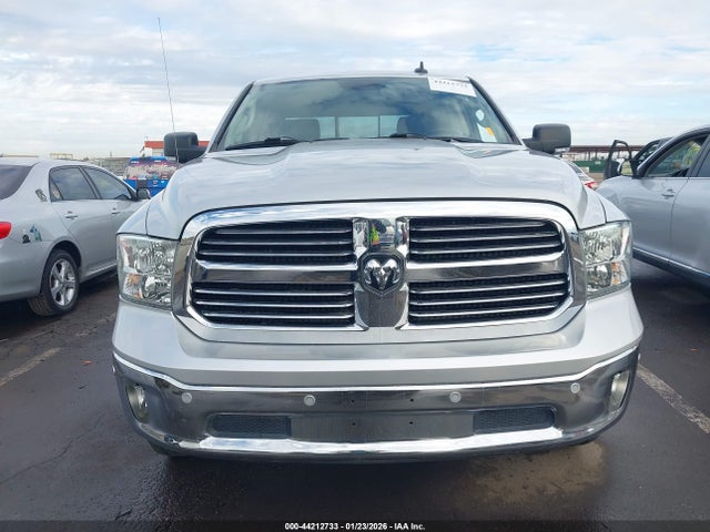 3C6RR7LT9HG784561 RAM 1500 Big Horn 4x4 5&#039;7 Box