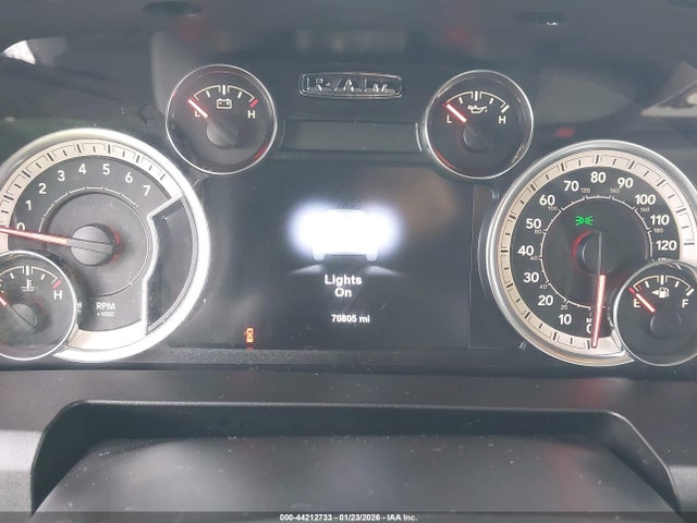 3C6RR7LT9HG784561 RAM 1500 Big Horn 4x4 5&#039;7 Box