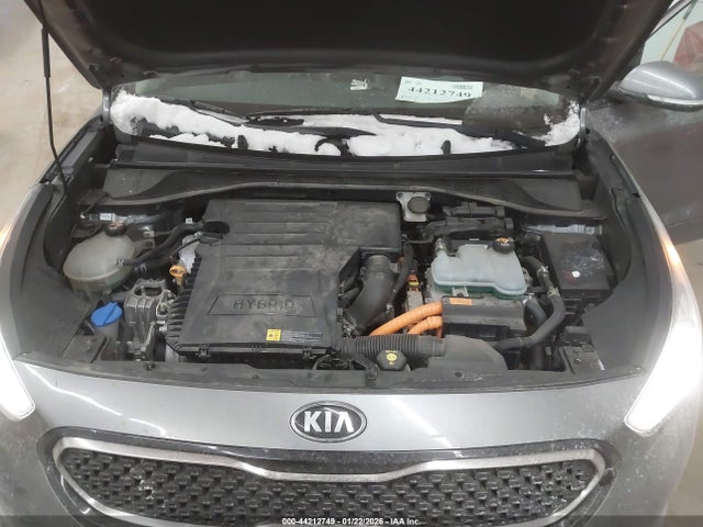 KNDCE3LC8J5131297 KIA Niro Touring