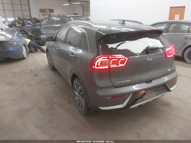 KNDCE3LC8J5131297 KIA Niro Touring
