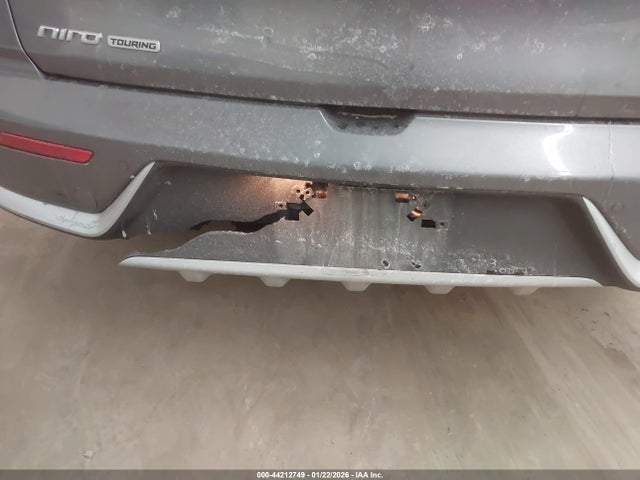 KNDCE3LC8J5131297 KIA Niro Touring