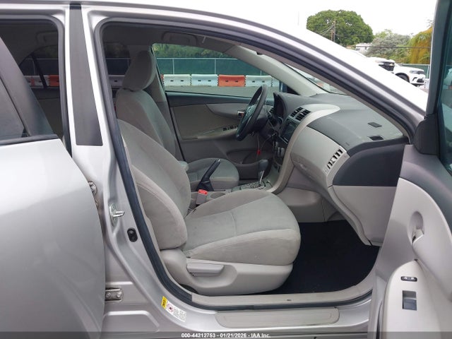 2011 TOYOTA COROLLA 2T1BU4EEXBC643621 Photo 4