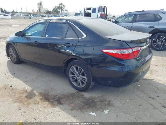 4T1BF1FK1FU936972 Toyota CAMRY SE