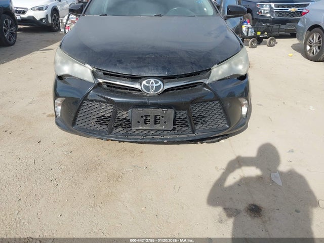 4T1BF1FK1FU936972 Toyota CAMRY SE
