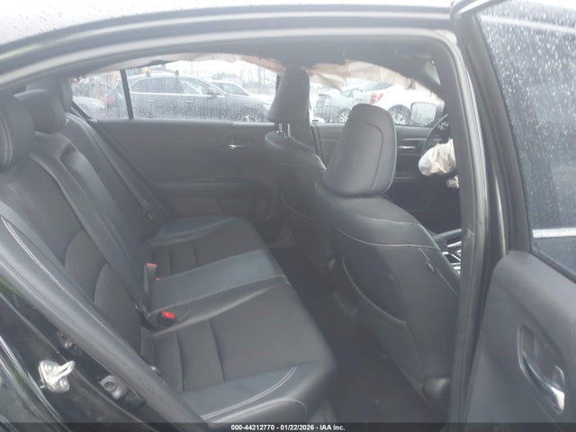 1HGCR2F50HA030477 Honda Accord Sport