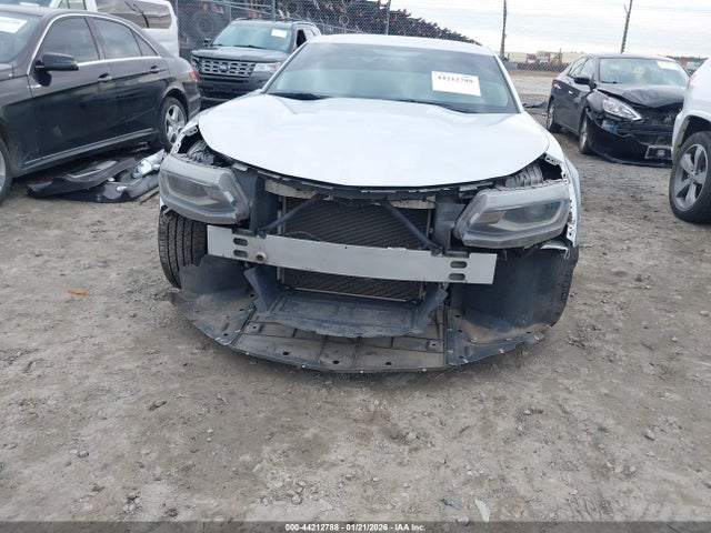 2017 CHEVROLET CAMARO 1G1FB1RS1H0195075 Photo 5