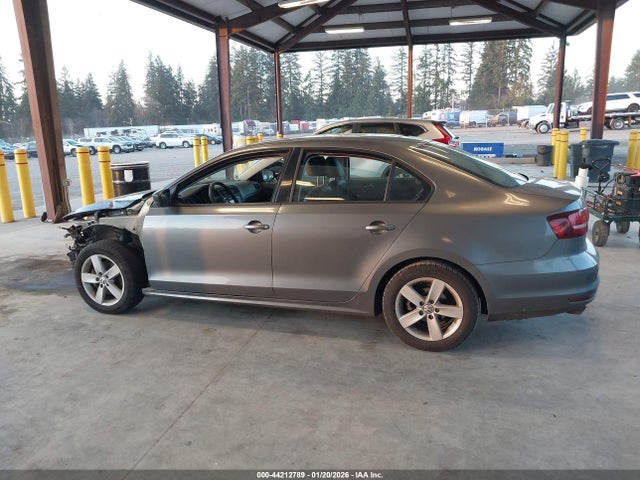 3VW167AJ1GM396690 Volkswagen Jetta 1.4t S
