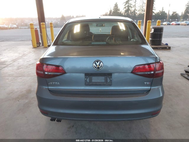 3VW167AJ1GM396690 Volkswagen Jetta 1.4t S