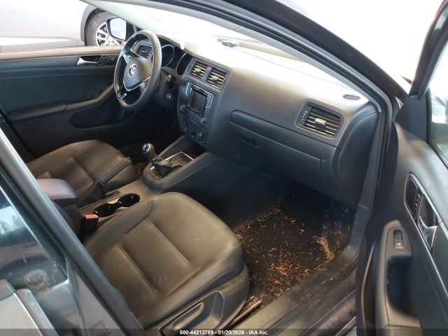 3VW167AJ1GM396690 Volkswagen Jetta 1.4t S