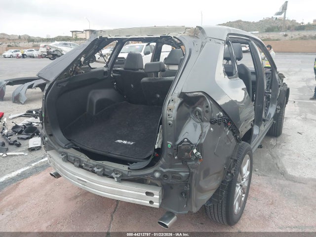 2T3C1RFV5MC105914 Toyota Rav4 Xle Premium
