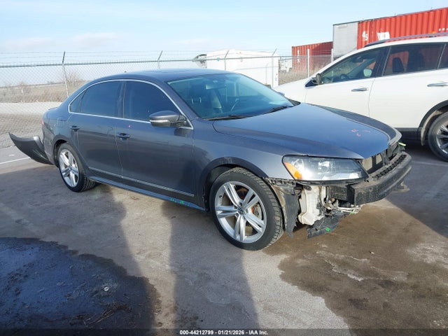 2014 VOLKSWAGEN PASSAT 1VWCN7A30EC066146