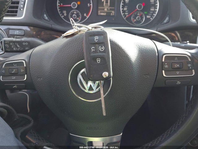 2014 VOLKSWAGEN PASSAT 1VWCN7A30EC066146 Photo 10