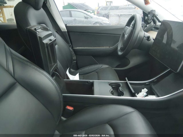 2021 TESLA MODEL Y 5YJYGDEE4MF092621 Photo 4