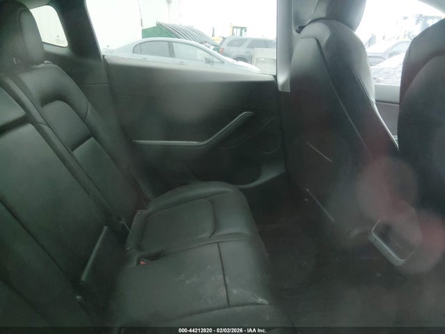 2021 TESLA MODEL Y 5YJYGDEE4MF092621 Photo 7