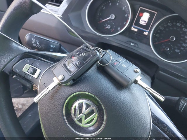 Продаж на аукціоні авто 2020 Volkswagen Tiguan 2.0t S, vin: 3VV1B7AX4LM055041, номер лоту: 44212832