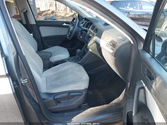 Продаж на аукціоні авто 2020 Volkswagen Tiguan 2.0t S, vin: 3VV1B7AX4LM055041, номер лоту: 44212832