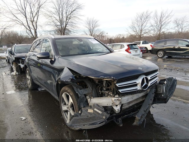 2019 MERCEDES-BENZ GLC 300 WDC0G4KB0KF574190