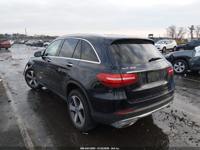 2019 MERCEDES-BENZ GLC 300 WDC0G4KB0KF574190 Photo 2