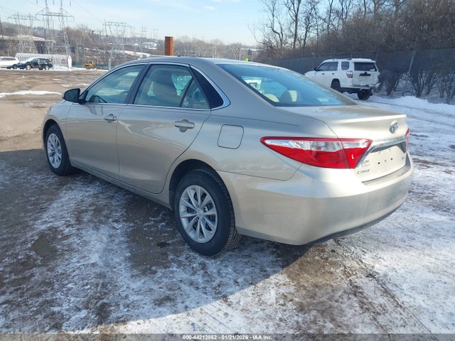 Toyota CAMRY LE 2017 4T1BF1FK2HU415519 Image 3