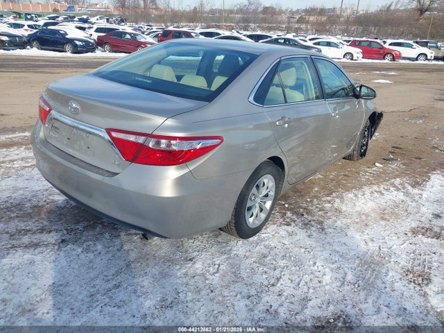 Toyota CAMRY LE 2017 4T1BF1FK2HU415519 Image 4