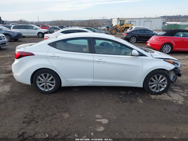 Hyundai ELANTRA SE 2015 5NPDH4AE6FH548527 Image 13