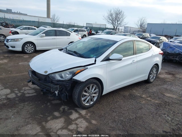 Hyundai ELANTRA SE 2015 5NPDH4AE6FH548527 Image 2