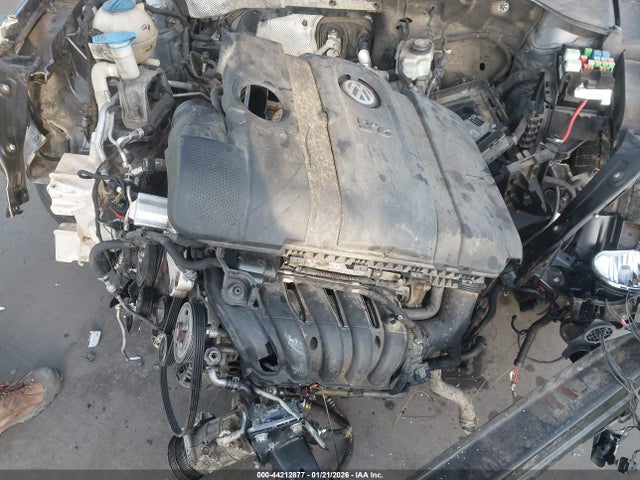 2013 Volkswagen Passat 2.5l Se მანქანა იყიდება აუქციონზე, vin: 1VWBP7A38DC019273, აუქციონის ნომერი: 44212877
