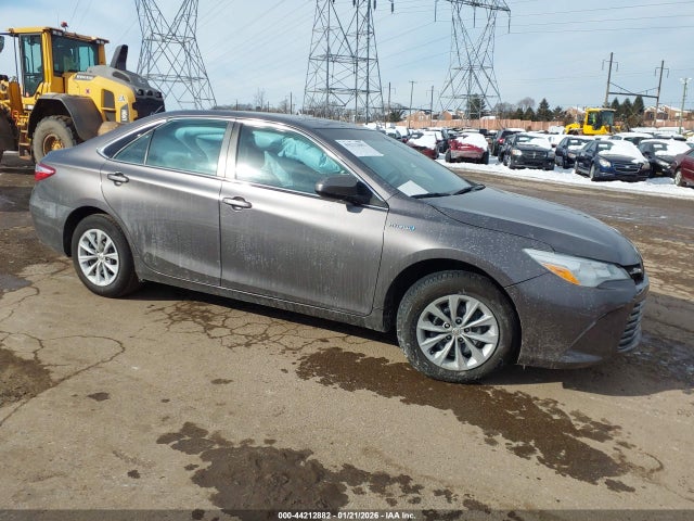 4T1BD1FK7HU215340 Toyota Camry Hybrid Le