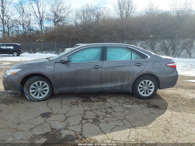 4T1BD1FK7HU215340 Toyota Camry Hybrid Le