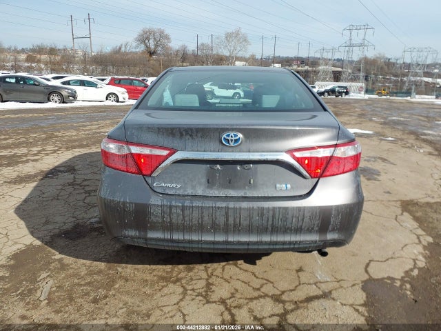 4T1BD1FK7HU215340 Toyota Camry Hybrid Le