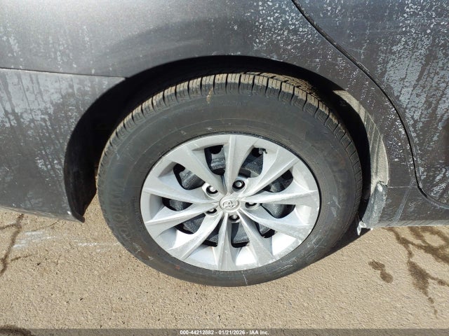 4T1BD1FK7HU215340 Toyota Camry Hybrid Le