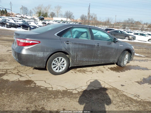 4T1BD1FK7HU215340 Toyota Camry Hybrid Le