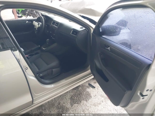 44212900 :رقم المزاد ، 3VWDP7AJ0CM461727 vin ، 2012 Volkswagen Jetta 2.5l Se مزاد بيع