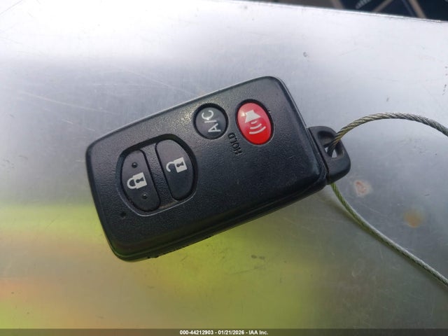 Toyota Prius Three 2014 JTDKN3DU4E1763388 Image 11