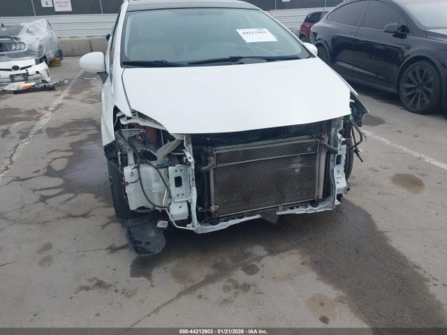 Toyota Prius Three 2014 JTDKN3DU4E1763388 Image 19