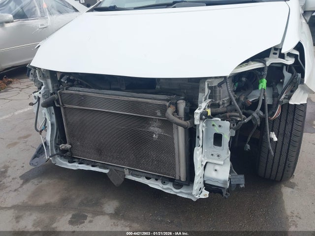 Toyota Prius Three 2014 JTDKN3DU4E1763388 Image 6