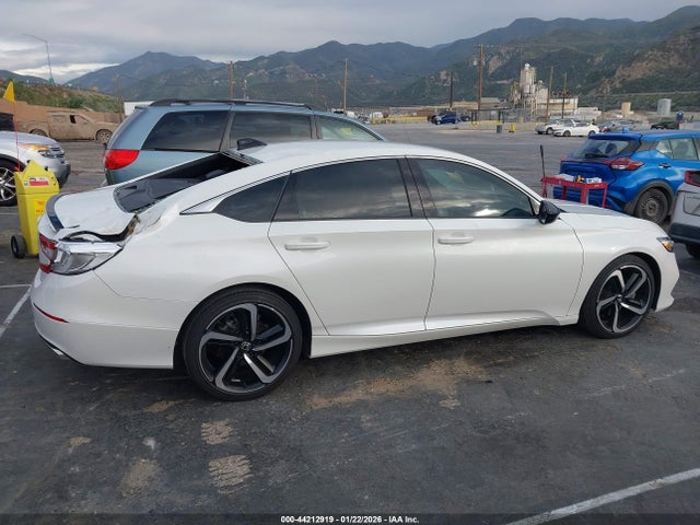 1HGCV1F38NA061315 Honda Accord Sport