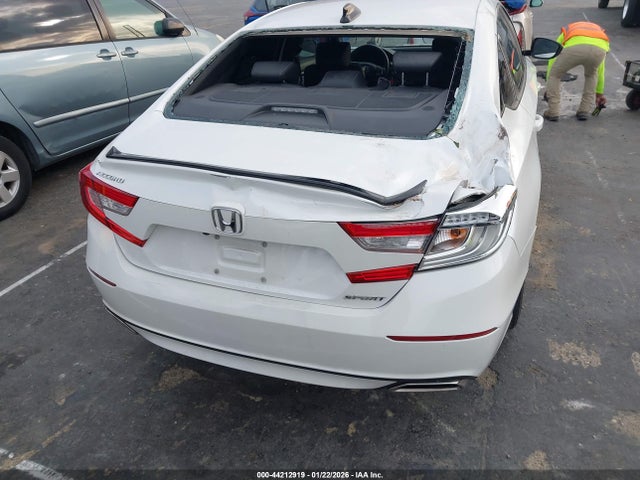 1HGCV1F38NA061315 Honda Accord Sport