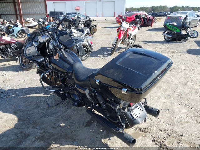 2022 HARLEY-DAVIDSON FLTRXS 1HD1KTP12NB621605 Photo 2