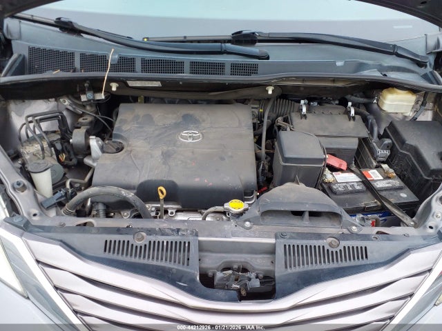 Toyota Sienna Le 8 Passenger 2016 5TDKK3DC2GS720092 Image 10
