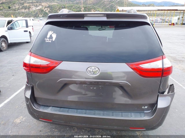 Toyota Sienna Le 8 Passenger 2016 5TDKK3DC2GS720092 Image 16