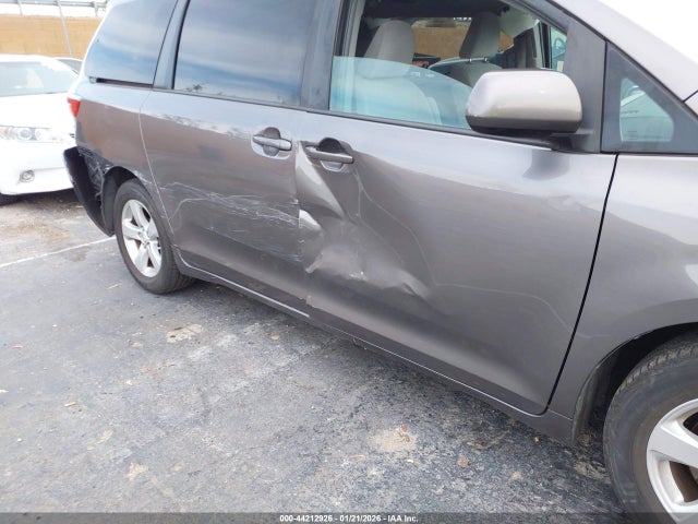 Toyota Sienna Le 8 Passenger 2016 5TDKK3DC2GS720092 Image 6